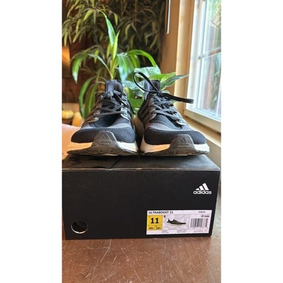 Adidas Ultraboost 21 Running Shoes Men's Size 11 FY0374 Pre-owned - Picture 2 of 7